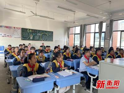 珠暉區苗圃小學教育集團苗圃小學校區迎接區教育局教學視導 以評促教提升育人質量